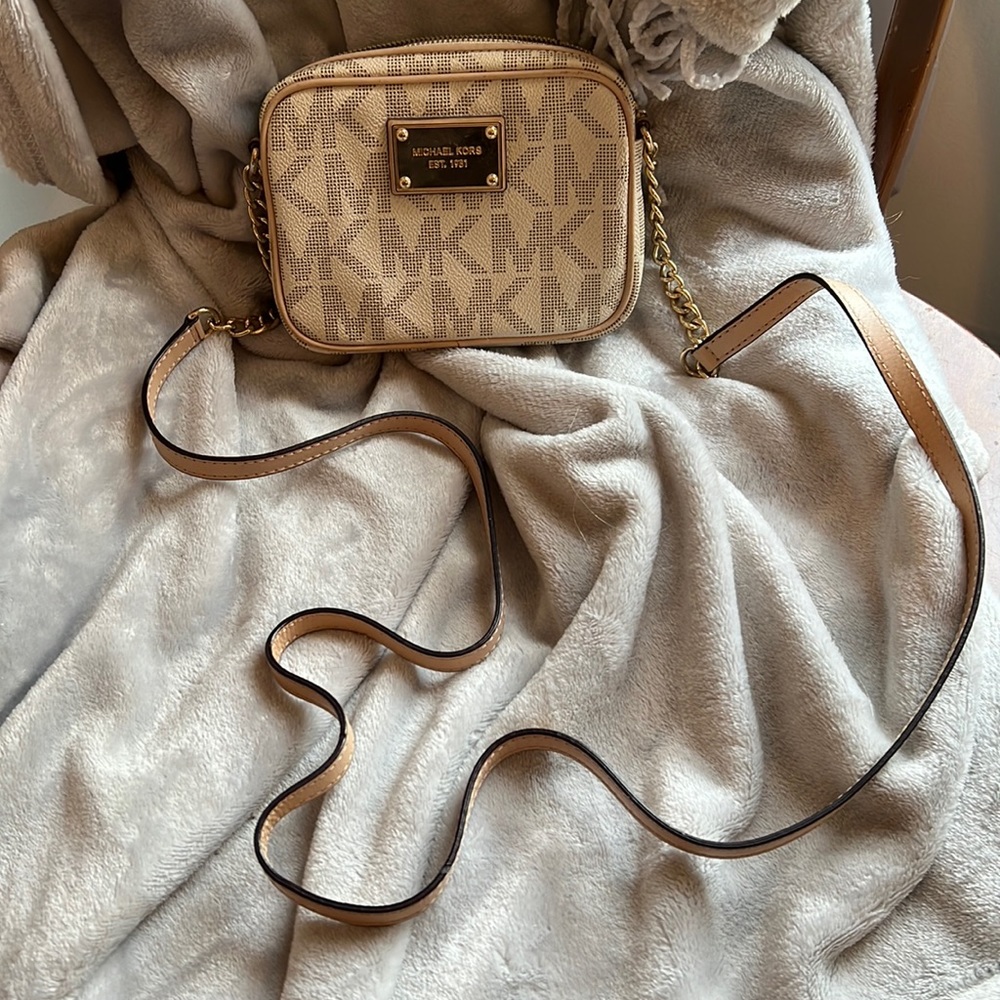 Michael Kors Crossbody
